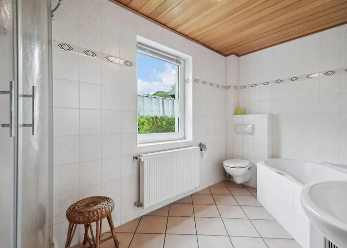 Hennebacher Str. S * Bad Brambach